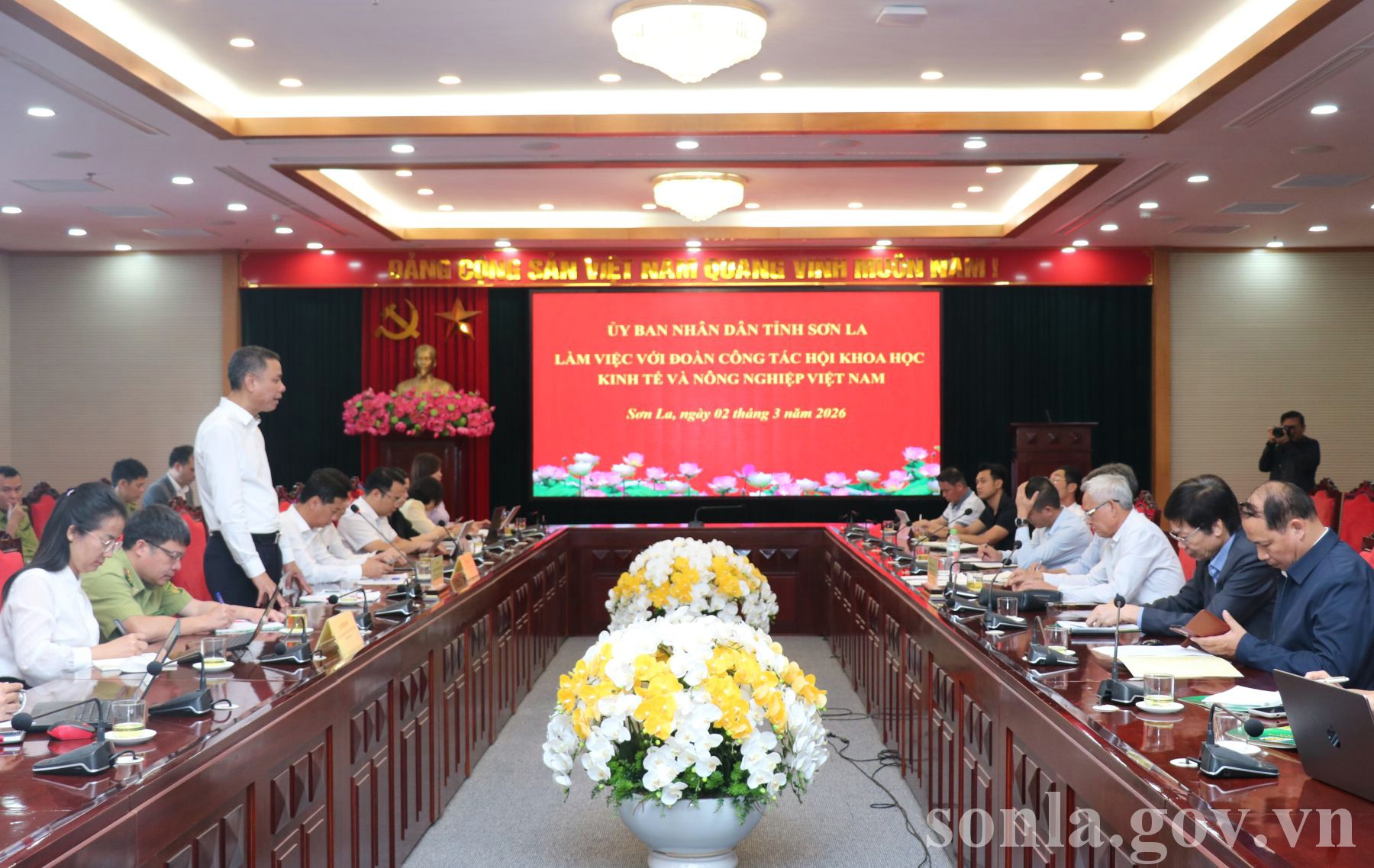 anh tin bai